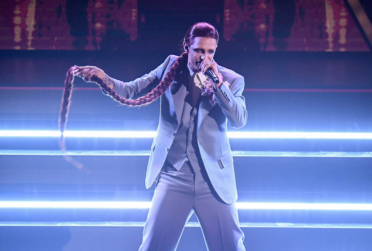 Italian singer Achille Lauro performs on stage at the Ariston theatre during the 71st Sanremo Italian Song Festival, Sanremo, Italy, 03 March 2021. The festival runs from 02 to 06 March.    ANSA/ETTORE FERRARI