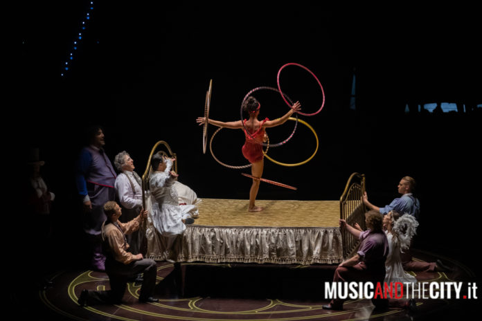 Letto copertina cirque du soleil