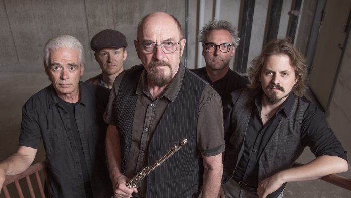 JETHRO TULL