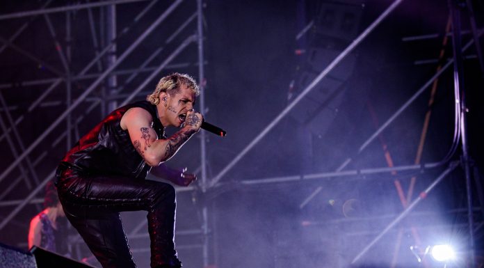 Achille Lauro parte in tour dal Sonic Park di Stupinigi – Foto e scaletta Achille Lauro