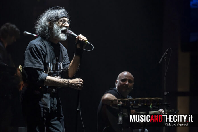 PFM canta De Andrè